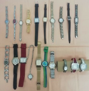 腕時計まとめ売り20点 SEIKO CITIZEN EXCEED　Watz Grayish Alice Alissa Roven Dino nero icing Guess Roi heel他　動作未確認