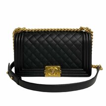 未使用保管品 箱 袋付き CHANEL シャネル ボーイシャネル マトラッセ キャビアスキン レザー チェーン ショルダーバッグ ブラック 64003_画像1