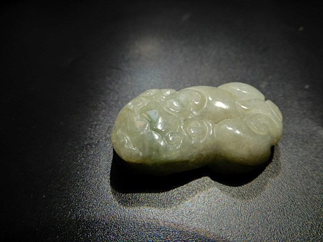 Myanmar reine natürliche jade BD4044 jade Pixiu carving 33*17*10mm, Perlenstickerei, Perlen, Naturstein, Halbedelsteine