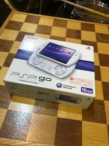 未使用 sony PSP go パールホワイト PSP-N1000PW 