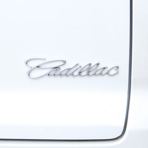メタルステッカー Cadillac キャデラック 3D １個 車 ロゴ 銀色 シルバー ★新品送料無料★ 外装 スタイリング お洒落 かっこいい_画像2