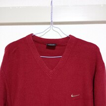 NIKE GOLF　　　Ｖネックラムウールセーター　　XL　　ワインレッド系_画像2