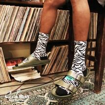 【COOKMAN】クックマン Crew Socks ソックス 靴下 Zebra 233-31957 / ゼブラ アニマル柄 男女兼用 フリーサイズ スケボー LA_画像5