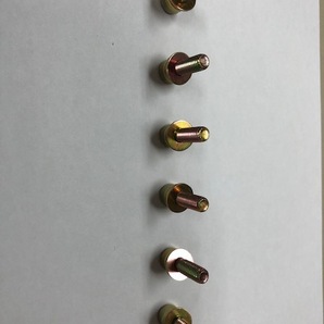 レカロシート（ＬＳ，ＬＸ，ＳＲ３，４，５、エルゴメド系ＩＳ８４の６箇所止め用）専用ボルトセット（専用ボルトが６本）の画像2