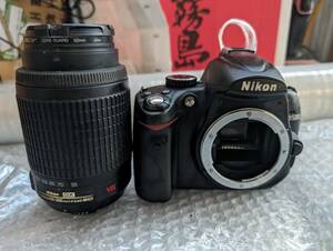 Nikon D5000 ニコン デジタル一眼レフカメラ 55-200mm レンズ付き　ジャンク品