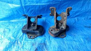 100 series Hiace Regius Ace van engine mount bracket secondhand goods TRH112V 1TR