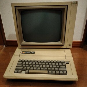 Apple IIe アップル パーソナルコンピュータ デスクトップ レトロPC 当時物 ビンテージ ジャンク品 起動動作未確認