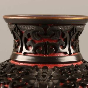 中国古玩 唐物 堆朱 堆黒 花瓶 共箱 細密細工 時代物 極上品 初だし品 C3930の画像4