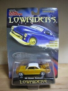 8　絶版・希少 RACING CHAMPIONS　LOWBIDERS '60 Chevy Corvair