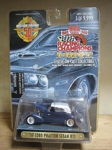 11　絶版・希少 RACING CHAMPIONS MINT '37 CORD PHAETON SEDAN 812