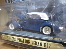 11　絶版・希少 RACING CHAMPIONS MINT '37 CORD PHAETON SEDAN 812_画像4