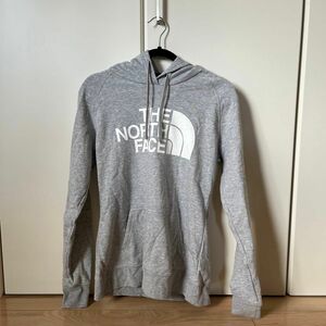 新品未使用THE NORTH FACE レディース パーカー ロゴ USA規格 ノースフェイス グレー　Mサイズ