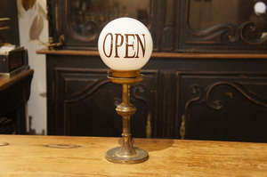 フランスアンティーク 真鍮製 燭台 OPENサイン テーブルランプ/オープンサイン/キャンドルホルダー/リメイク/蝋燭/スクールハウスランプ/