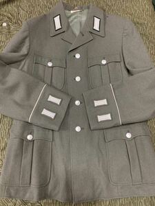旧東ドイツ陸軍兵用制服ジャケット