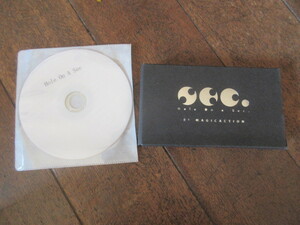 手品マジック　Hole On A Sec/ホール変化カード （DVD付き