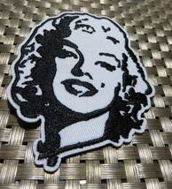 白黒　美女◆新品◎マリリン・モンロー Marilyn Monroe アメリカ 刺繍ワッペン ■DIY　US激渋◆映画　ムービー　女優■洋服・衣類・衣服DIY_画像4