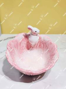 うさぎさん usagi 兎 皿 食器 茶碗 陶器 浮彫 動物 立体 おしゃれ 希少 ピンク色 耐熱 食器洗浄機 電子レンジ 使用可 