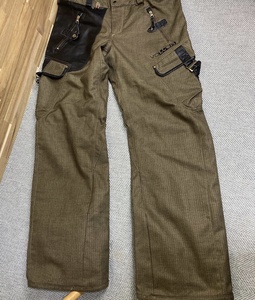 ◆最 高級品 / スノーボードパンツ ◆ Volcom Zircon Pant ◆ポルコム社製 / 希少 高級品 ◆男女兼用 ◆ Lサイズ ◆ ブラウン / 薄い茶 ! !