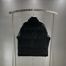 Stone Island ストーンアイランド 新作 ナイロン ジップ アウトドア 機能的 スタンドカラー ダウン コットン コート ジャケット_画像5