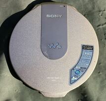 ヴィンテージ SONY 2003年　CDウォークマン D-NE10 本体のみ　ジャンク品　送料無料_画像3