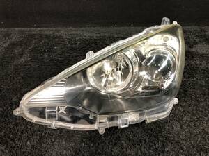 トヨタ アクア NHP10 左ヘッドライト LED KOITO 52-247 81150-52E90 2013年 580056