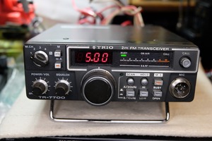 中古・動作確認済み　TRIO　TR-7700　144MHｚＦＭトランシーバー　現状渡しで