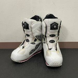 【BB238】中古スノーボードブーツ☆COSMIC SURF コスミックサーフ☆WOMAN'S BOOT☆サイズ：24.0cm☆ボア ダイヤル式タイプ☆レディース