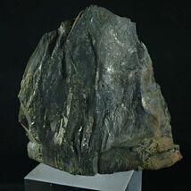 ジェット 原石 27g サイズ約49mm×49mm×20mm 中国 ウイグル自治区産 gxz279 黒玉 天然石 鉱物 パワーストーン_画像1