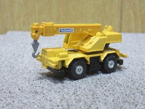 トミカ TADANO ROUGH TERRAIN CRANE 1/96