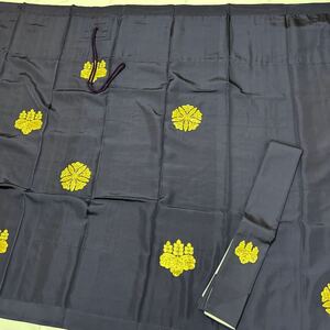 美品 曹洞宗 【七条袈裟】【座具】冬用 紫 禅 正絹 法要 葬儀 仏具 僧侶 装束 法衣 谷口法衣店