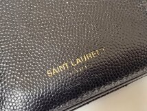 ★SAINT　LAURENT　サンローラン　二つ折り財布　668287　キャビアスキン　コンパクトジップ　付属品有　中古★003358_画像8