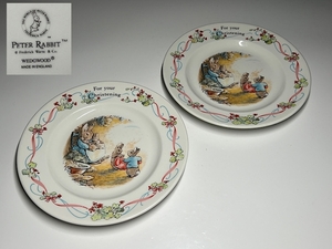 【瑞】WEDGWOOD ウェッジウッド ピーターラビット　ケーキ皿２枚　＊（擦り傷が有り）