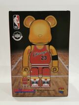 未開封BE@RBRICK Michael Jordan 1985 ROOKIE JERSEY 100％ & 400％_画像5