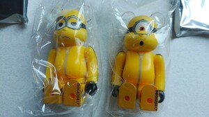 BE@RBRICK SERIES 42 CUTE キュート 表 裏 ミニオンズ スチュアート ケビン 2個 セット minions 100% 内袋 カード 未開封 ベアブリック 42