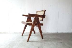 ピエールジャンヌレ　オリジナル オフィスチェア　フローティングバック　 PAUレター　pierre jeanneret/コルビジェ　ペリアン