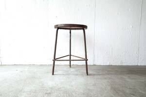 ピエールジャンヌレ　オリジナル アイアンスツール　初期ロット　 B130/レター　pierre jeanneret