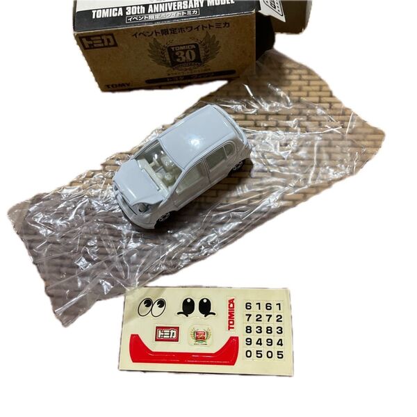トミカ トミカ博 ホワイト TOMY TOMICA ホワイトヴィッツ トヨタ ヴィッツ