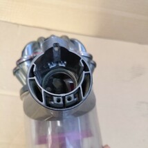  dyson SV 07サイクロン式コードレスクリーナー ジャンク品 60114-4_画像6