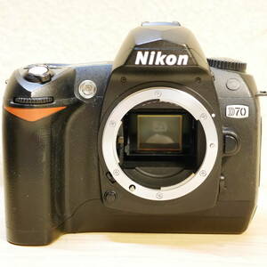 ニコン Nikon D70 ボディ
