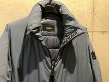 新品 Mackage マッカージュ　高級ダウンジャケット　定価15万以上 カナダモントリオールブランド_画像4