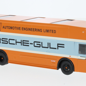 1/64 メルセデス トランスポーター ガルフ レーシング Schuco Mercedes O 317 racing transporter Gulf 1:64 梱包サイズ60の画像1