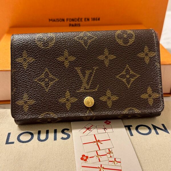 新品同様！ ルイヴィトン LOUIS VUITTON ポルトフォイユ トレゾール L字ファスナー二つ折り財布