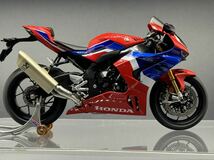 塗装済完成品　1/12 タミヤ　Honda CBR1000RR-R FIREBLADE SP_画像4