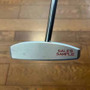 送料無料　レア　スコッティキャメロン 長尺 中尺　パター　SCOTTY CAMERON レッドX 2 LONG セールスサンプル　43インチ　センターシャフト