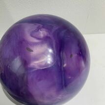 ボーリング　ボール　玉　ラウンドワン　ROUND1 紫　パープル　重さ約4.5kg レジャー　スポーツ　練習用　子供用？　ソフトケース付き_画像3