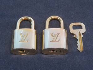 Louis Vuitton ルイ・ヴィトン パドロック 鍵付き キー 南京錠 バッグやキャリーケースの施錠に！