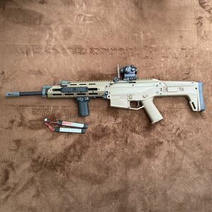 A&K MASADA マサダ R5 TAN FDE 　電動ガン 電子トリガー　カスタム品 ハイサイクル　バッテリー付き　ドットサイト付き　ヨルムンガンド