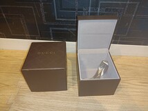 nn0202 233 GUCCI 正規品 グッチ Gタイムレス 138.4 デイト 黒文字盤 メンズ 腕時計 中古 現状品 クォーツ スクエア 箱付き_画像9