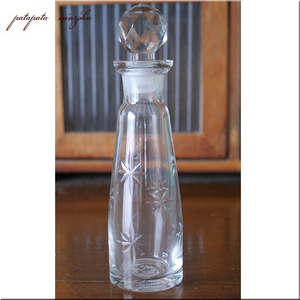 ガラス の 香水瓶 ピサスタンド クリア アンティーク調 小瓶 パタミン 小物入れ ガラス瓶 オブジェ ディスプレイ 店舗什器