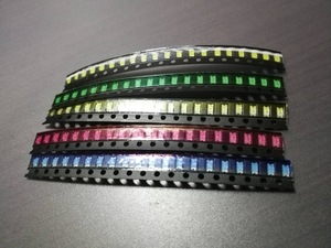  chip LED 1206 размер 5 цвет белый синий красный зеленый желтый каждый цвет 20 шт итого 100 шт. комплект 